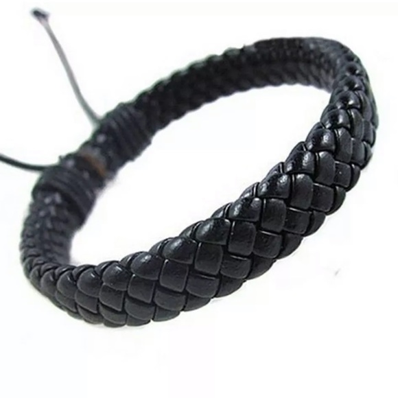 💰2/$10💰NEW•Black leather unisex braided adjustable bracelet - Picture 1 of 6